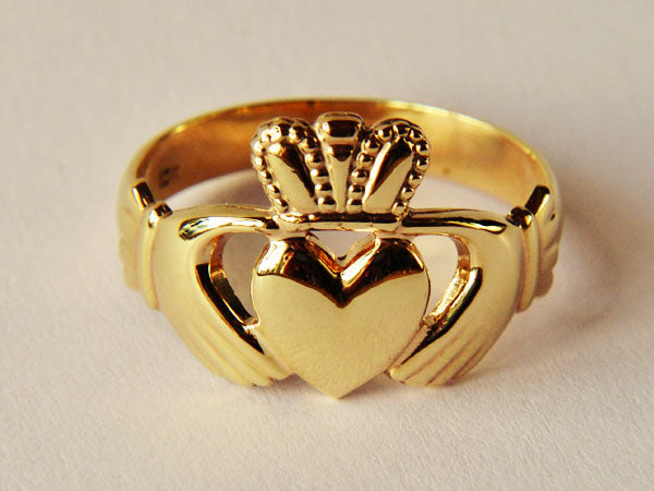 Gents Gold Claddagh RIng