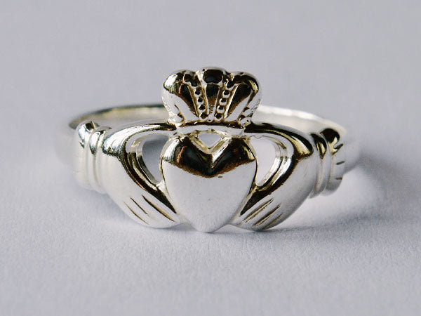 Gents Claddagh Ring only €40 free shipping (silver)